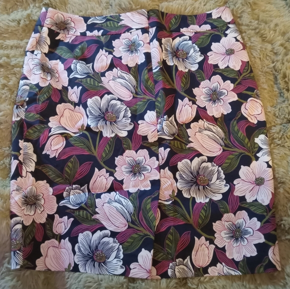 Ann Taylor skirt - Picture 4 of 4